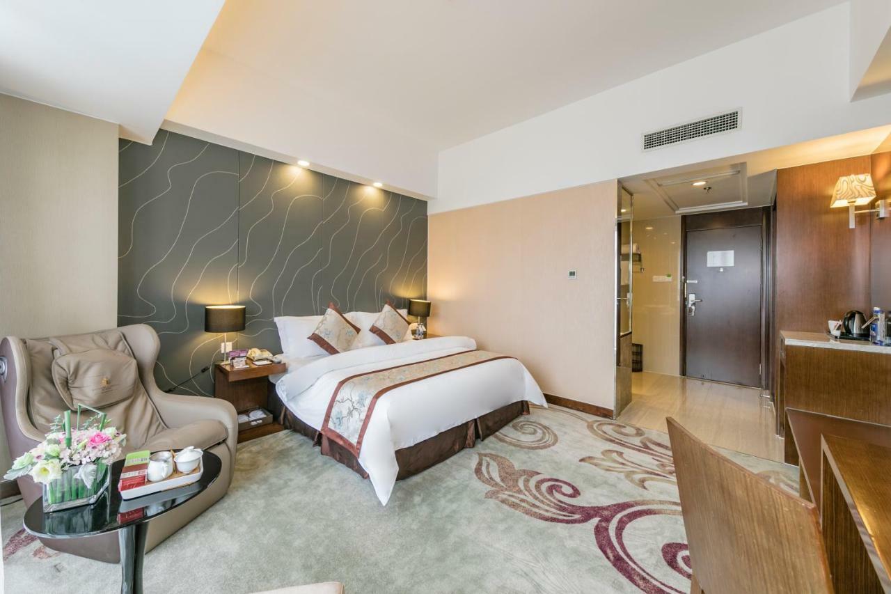 פוז'ו Jinjiang Metropolo Cangshan Wanda Plaza Hotel מראה חיצוני תמונה