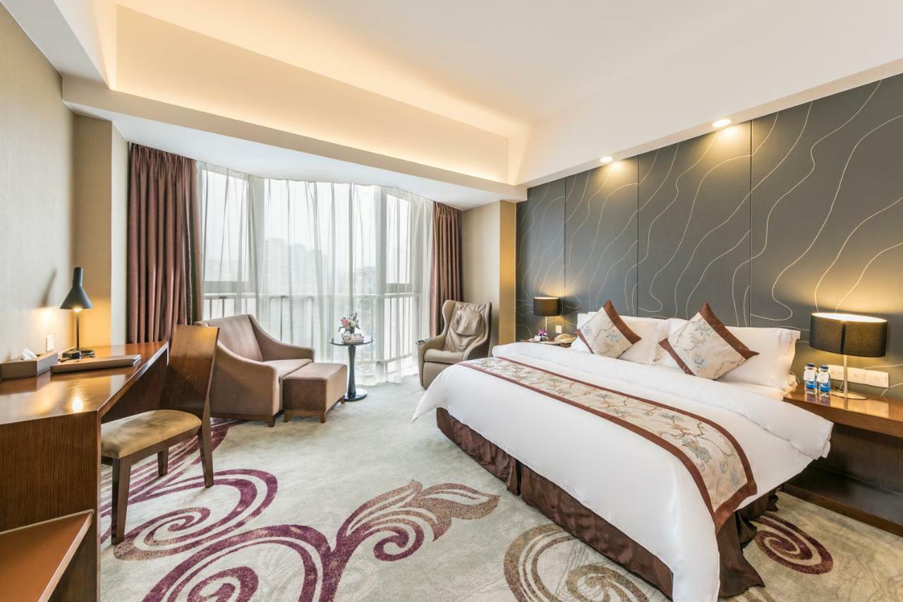פוז'ו Jinjiang Metropolo Cangshan Wanda Plaza Hotel מראה חיצוני תמונה
