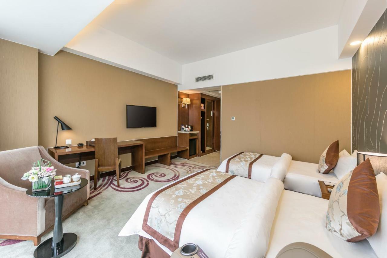 פוז'ו Jinjiang Metropolo Cangshan Wanda Plaza Hotel מראה חיצוני תמונה