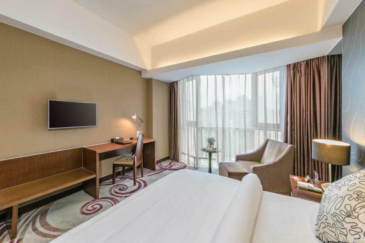 פוז'ו Jinjiang Metropolo Cangshan Wanda Plaza Hotel מראה חיצוני תמונה