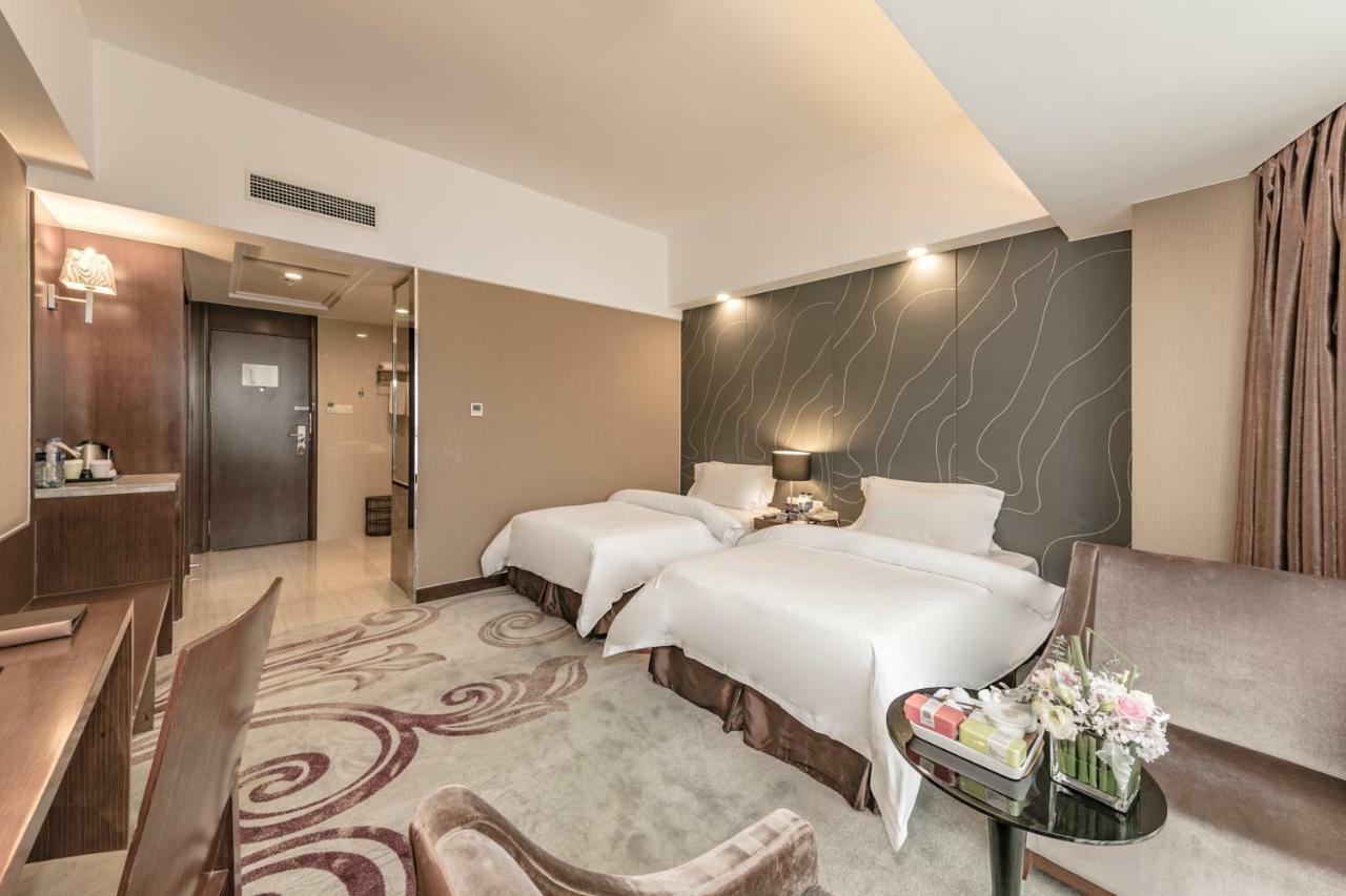 פוז'ו Jinjiang Metropolo Cangshan Wanda Plaza Hotel מראה חיצוני תמונה