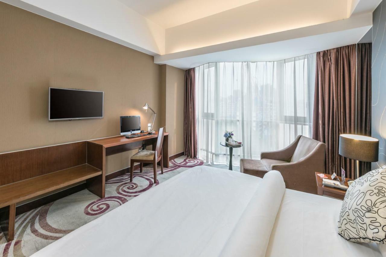 פוז'ו Jinjiang Metropolo Cangshan Wanda Plaza Hotel מראה חיצוני תמונה