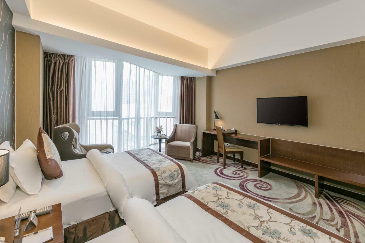 פוז'ו Jinjiang Metropolo Cangshan Wanda Plaza Hotel מראה חיצוני תמונה