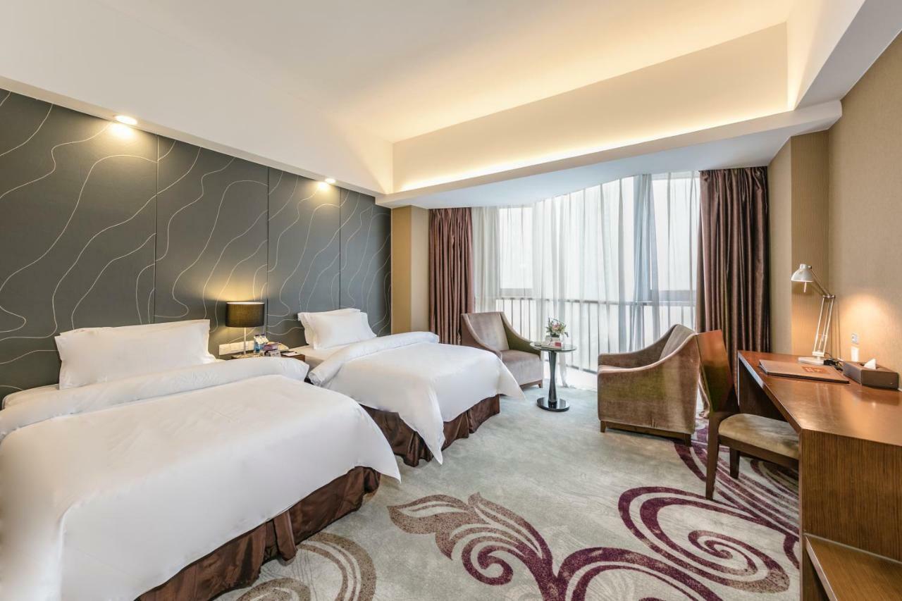 פוז'ו Jinjiang Metropolo Cangshan Wanda Plaza Hotel מראה חיצוני תמונה